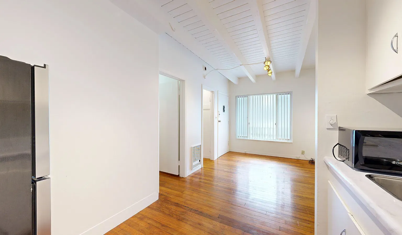 Cozy Studio Steps from Ocean Beach Outer Sunset Living! — Photo 4
