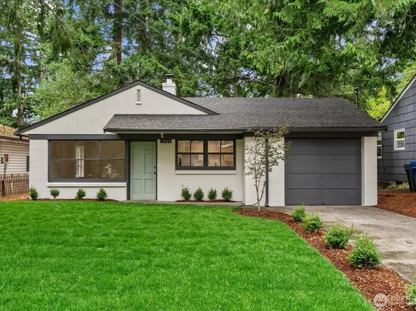13525 Wallingford Avenue N, Seattle, WA 98133