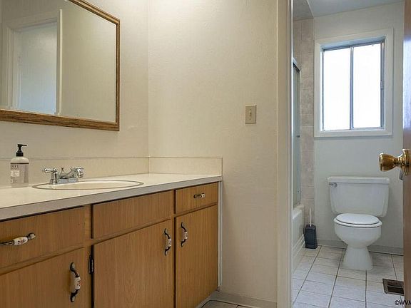 Hall Bathroom