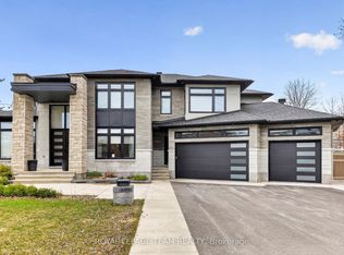 1670 Ortona Ave, Ottawa, ON K2C 1W7
