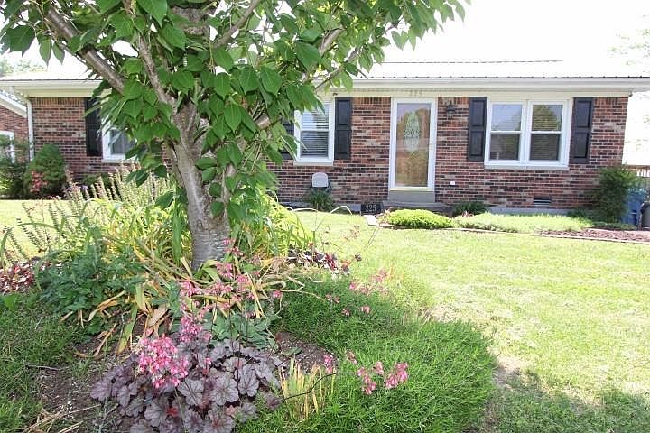 2nd image of 225 Horn Dr