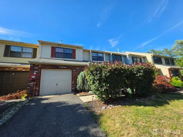 11 Walton Ct, East Brunswick, NJ 08816