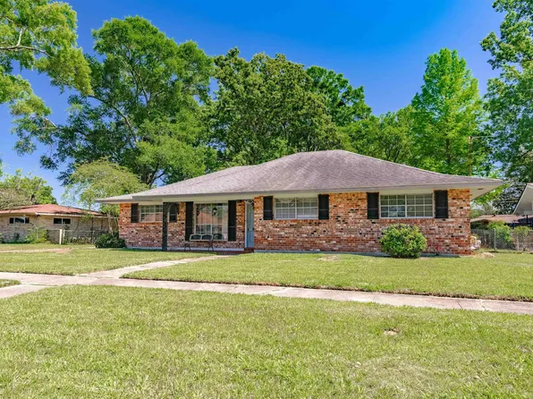8250 Gladewood Dr, Baton Rouge, LA 70806