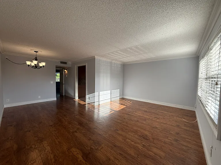 301 SW 135th Ave #203C — Photo 1