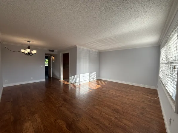 301 SW 135th Ave APT 203C, Hollywood, FL 33027