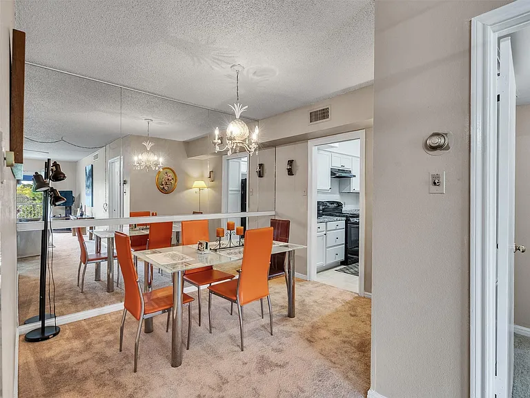 2601 Bellefontaine St #B317 — Photo 9