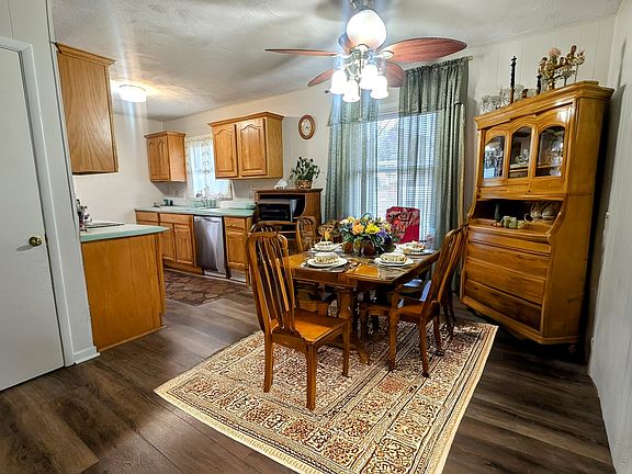 2nd image of 108 Poplar St