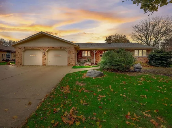 5222 South 21st STREET, Milwaukee, WI 53221