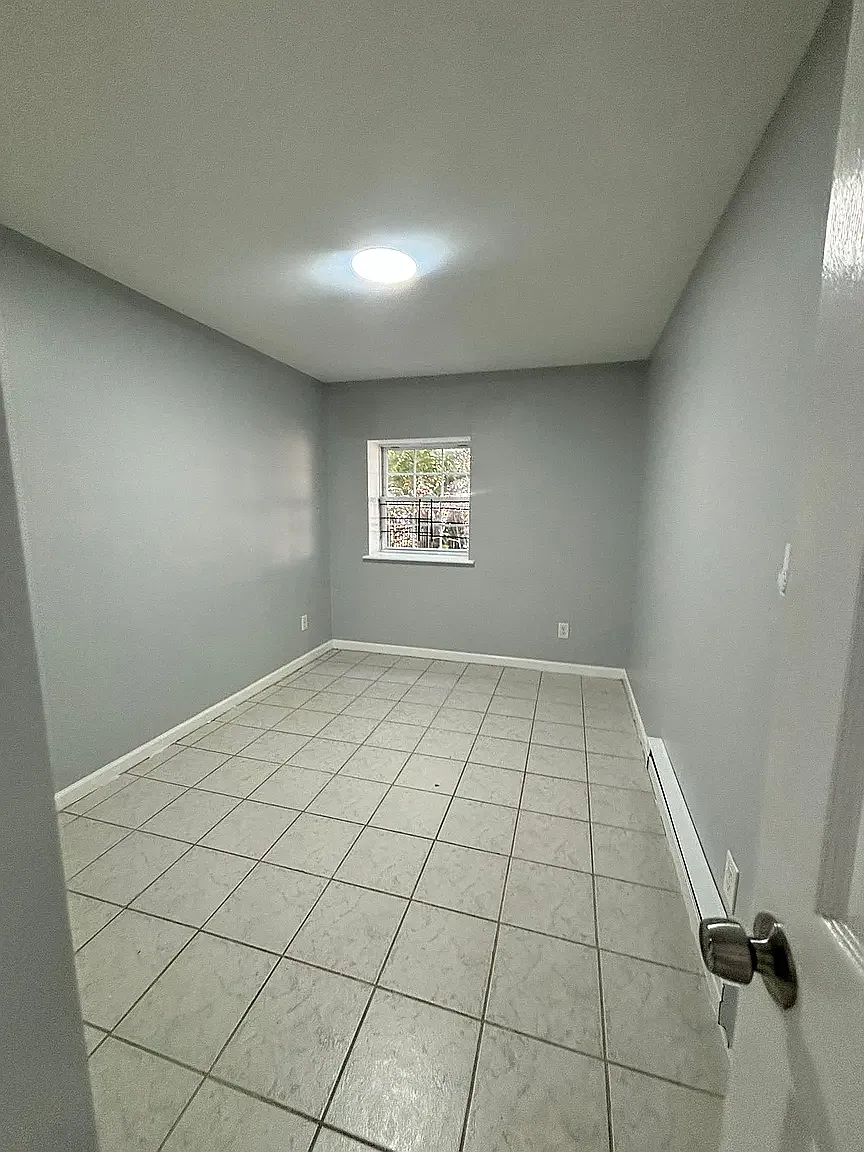 2 bed, 800 sqft, $1,749 — Photo 4