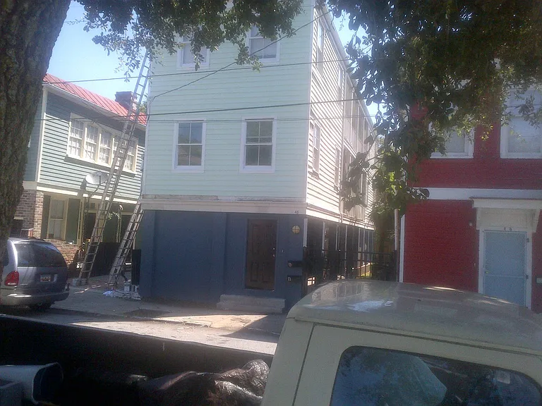 48 America St — Photo 1