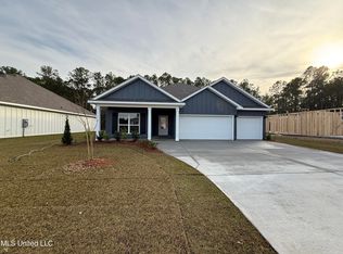13465 Crane Dr, Vancleave, MS 39565