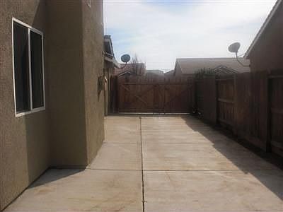 4th image of 991 Tranquil Ln