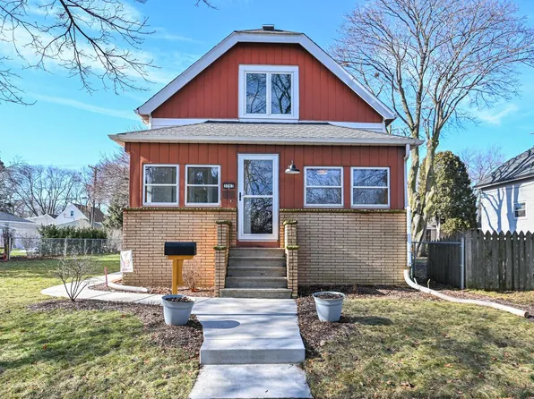 3703 South Arctic AVENUE, Saint Francis, WI 53235