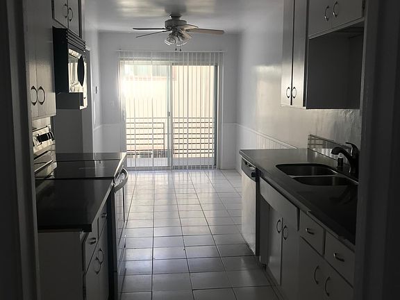 Kitchen dinning area