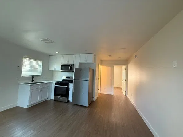 1161 E 77th St #1161.25, Los Angeles, CA 90001