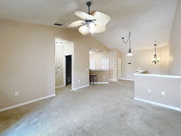 10471 Villa View Cir — Photo 2