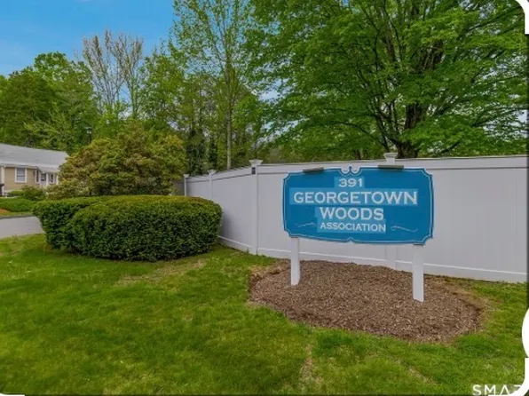 391 Main St APT 502, Deep River, CT 06417