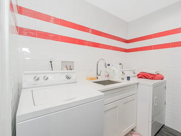 166 Providence Street image 31 of 40