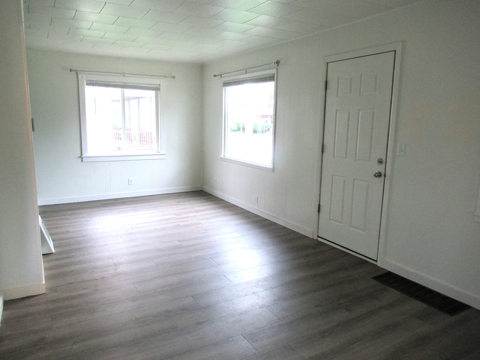 2 bed, 975 sqft, $1,550 — Photo 4