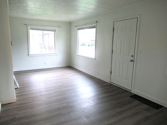 4th image of 635 Higgins Ave