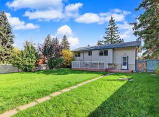 9611 24th St E, Calgary, AB T2V 4L2