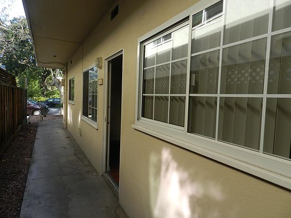 3rd image of 1309 Mills St APT B