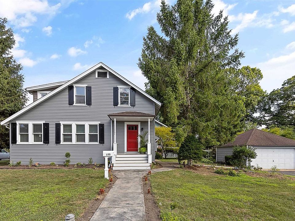 1st image of 153 Saint Andrews Ln