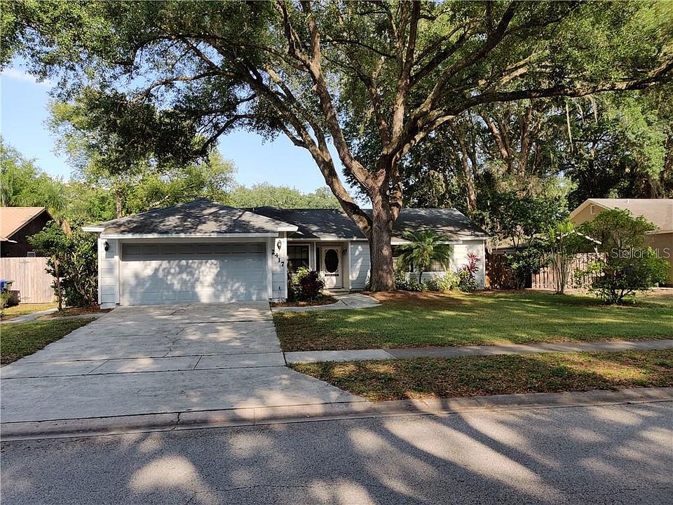 1st image of 2417 Oak Hollow Dr