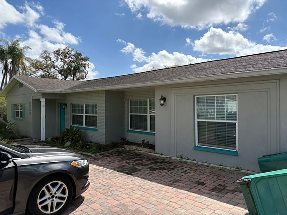 2nd image of 3386 Honeysuckle Rd