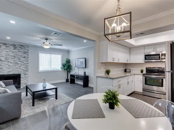 1701 E Katie Ave APT 51, Las Vegas, NV 89119