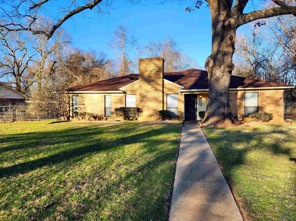 1209 Corey Dr, Whitehouse, TX 75791