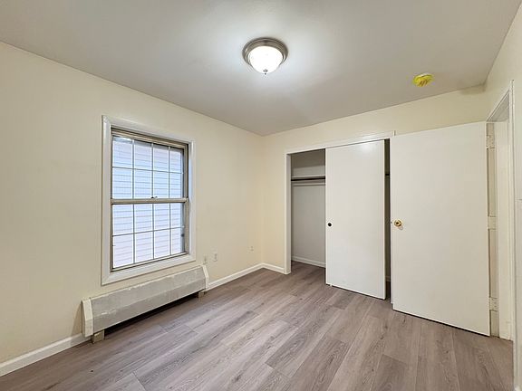 3rd image of 174 Dwight St #2