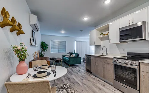 Floor plan 412
