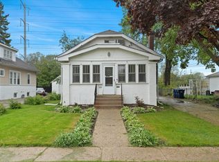 304 W Keith Ave, Waukegan, IL 60085