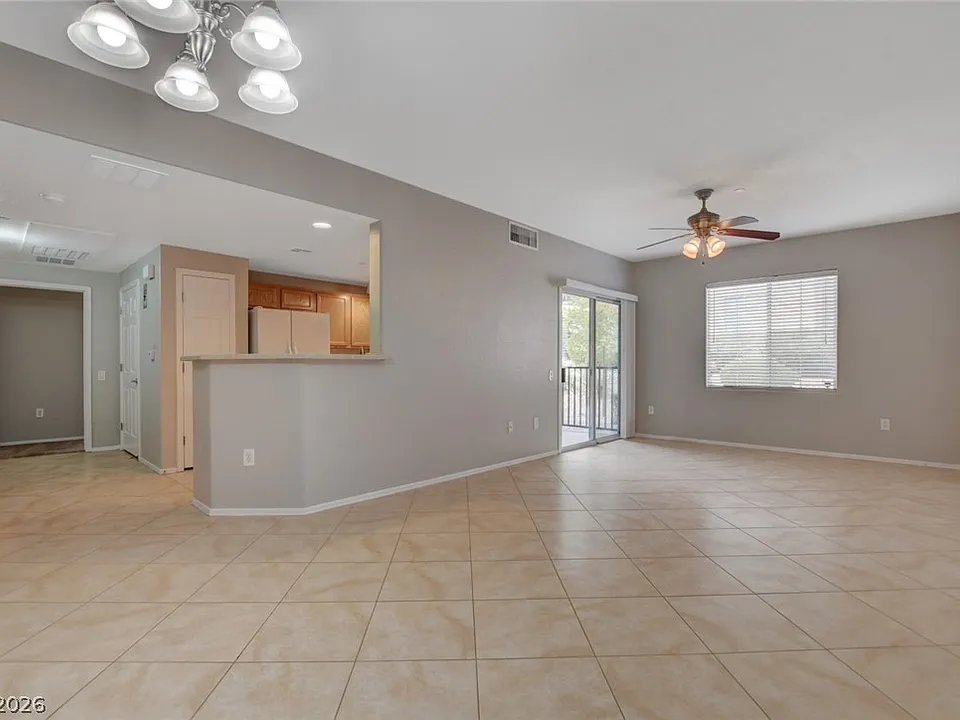 6868 Sky Pointe Dr #1078