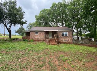 598 Davis Rd, Piedmont, SC 29673