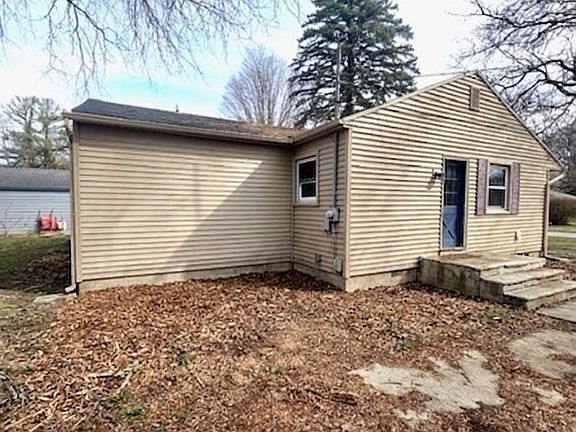 5th image of 5573 Cade St