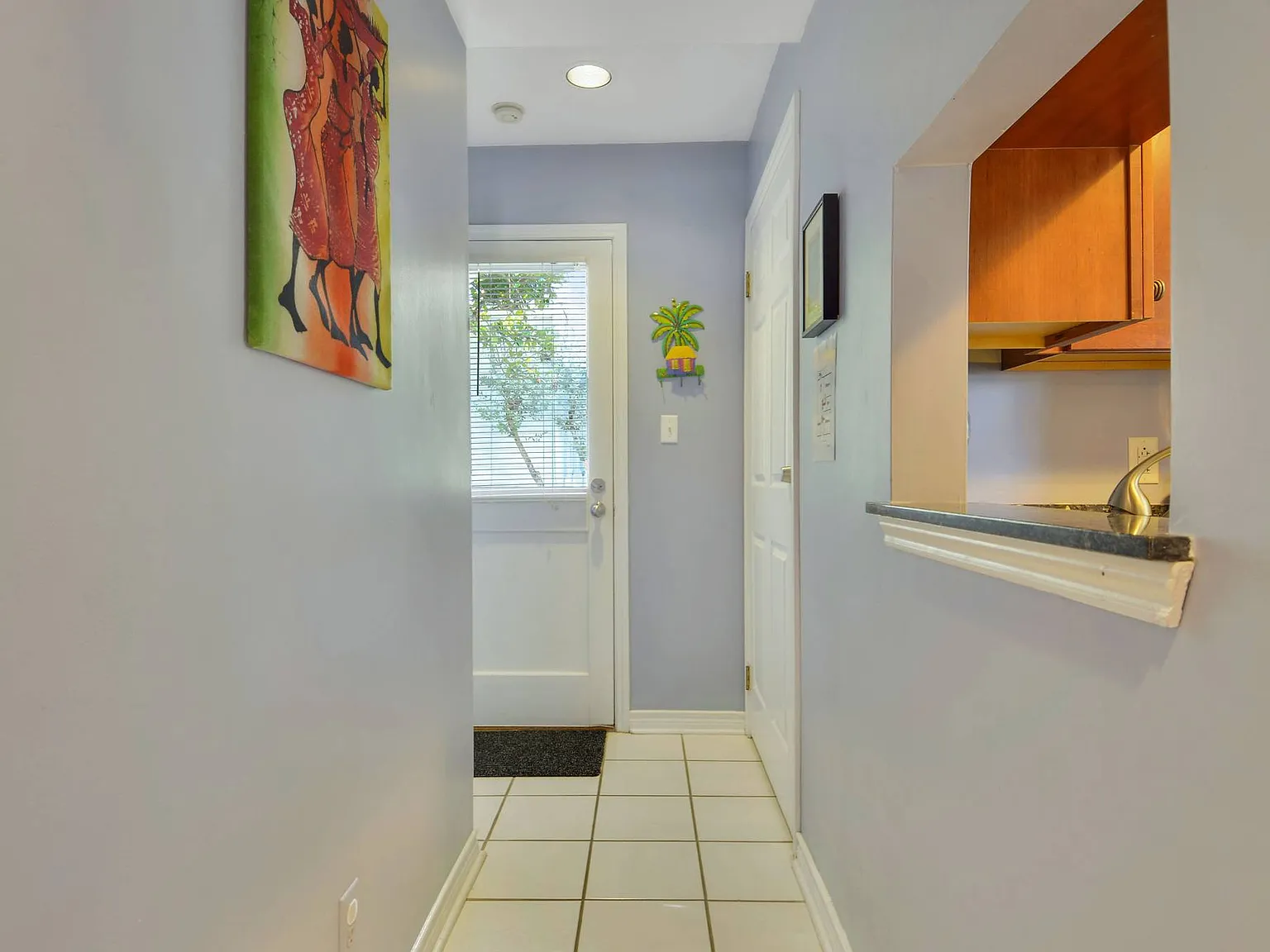 2 bed, 646 sqft, $3,900 — Photo 4