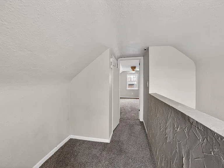 17208 Lipton Ave — Photo 18