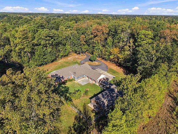 3rd image of 7343 Middle Warren Rd