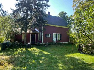166 Summerhill Rd, Hardwick, VT 05843