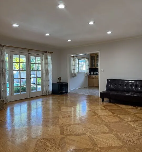 5412 Hazeltine Ave — Photo 17