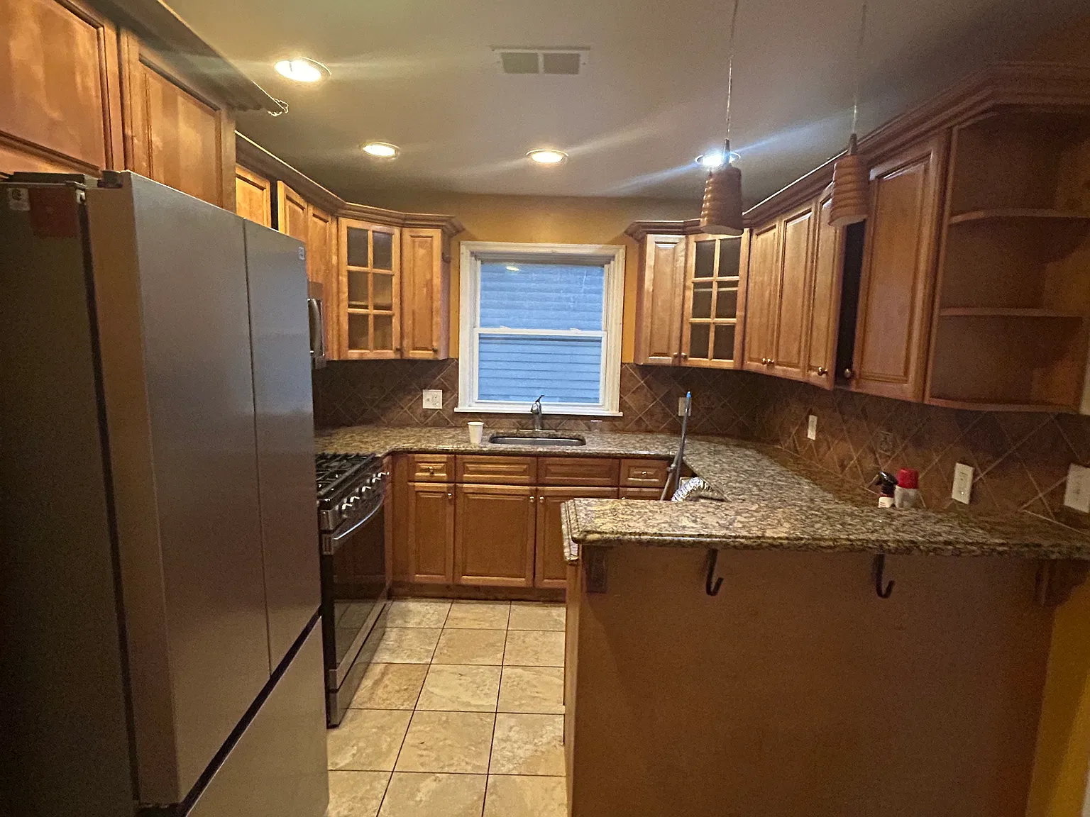 5 bed, $4,500 — Photo 4