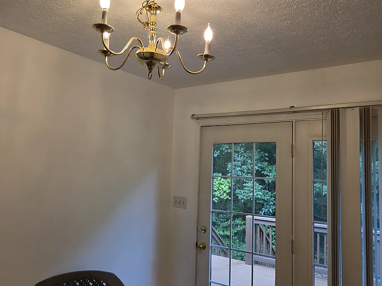 225 Holly Springs Dr — Photo 9