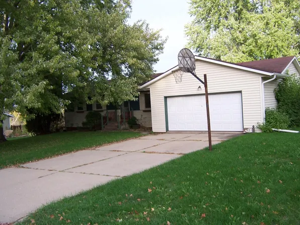 848 10th Avenue, New Glarus, WI 53574