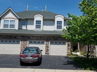 372 Bay Tree Cir #0, Vernon Hills, IL 60061