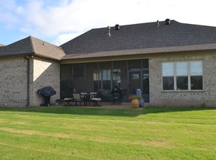 690 Riverwest Cir, Marion, AR 72364