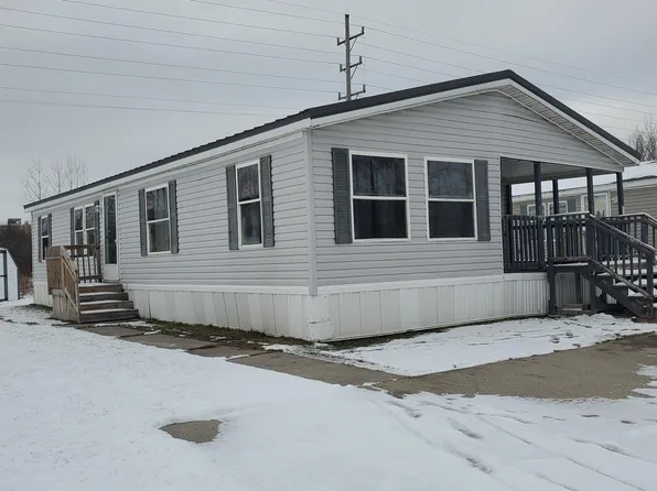 2770 S Ivy Ln, Mount Pleasant, MI 48858