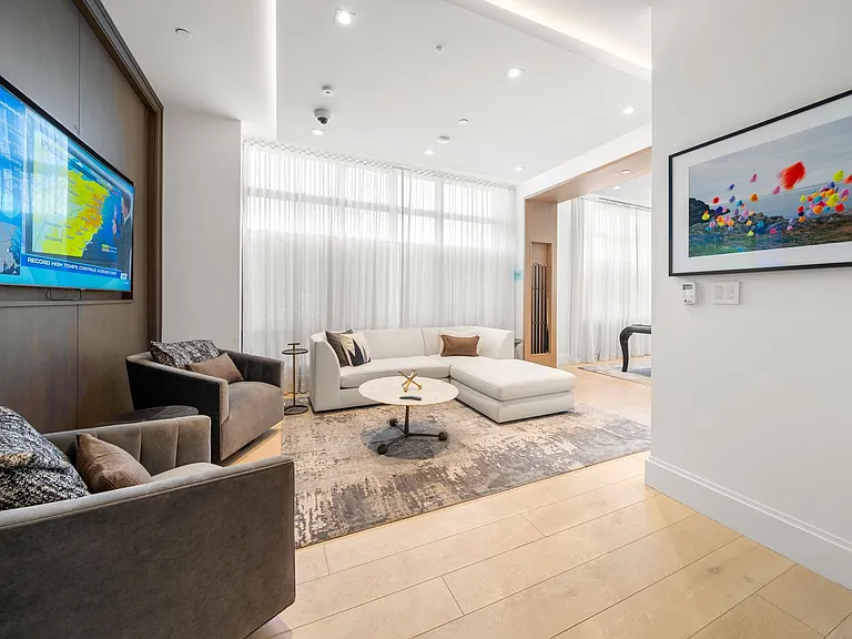 100 Shawmut Ave #811 — Photo 13