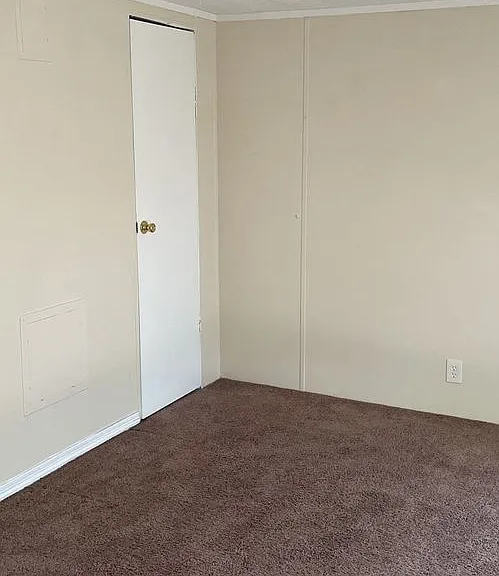 521 E Veterans Memorial Blvd #301 — Photo 27